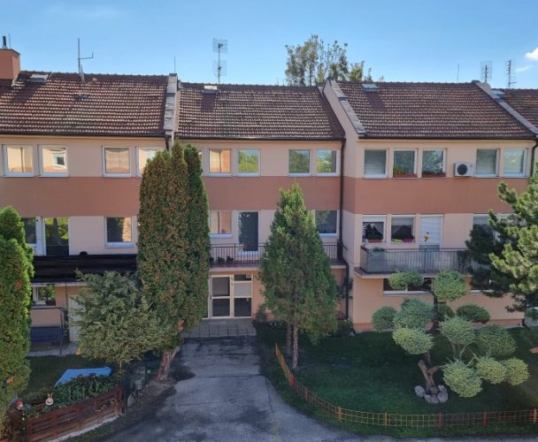 3-комнатная квартира, 64,10м2, парковка доступна перед домом, Most pri Bratislave - фото 1