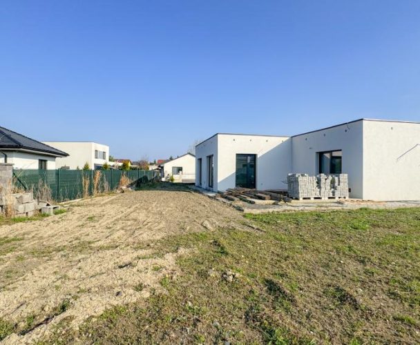 4-izbový rodinný dom s parkovaním pre 3-4 autá 126 m2, Alžbetin Dvor, Miloslavov - фото 13