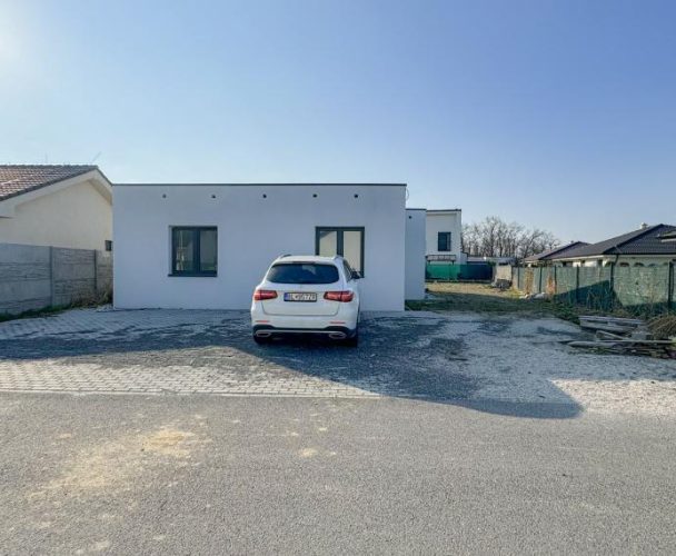 4-izbový rodinný dom s parkovaním pre 3-4 autá 126 m2, Alžbetin Dvor, Miloslavov - фото 14