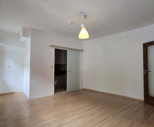 Commercial space 168 m² with 8 m² terrace, Staré Mesto, Bratislava - фото 6